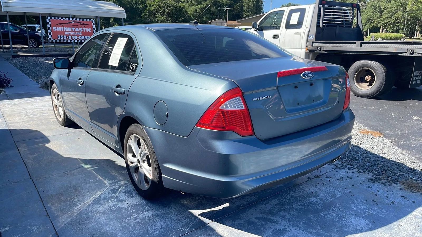 Used 2012 Ford Fusion SE FWD image 2