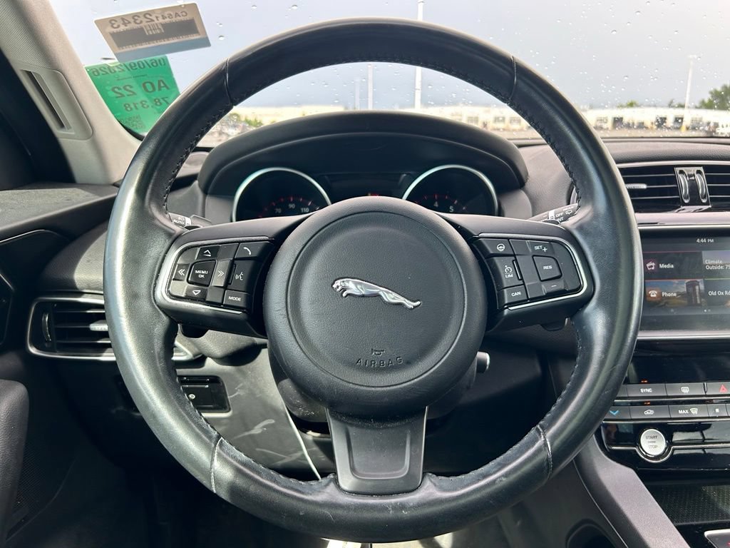 Used 2017 Jaguar F-PACE Prestige AWD/4WD image 22