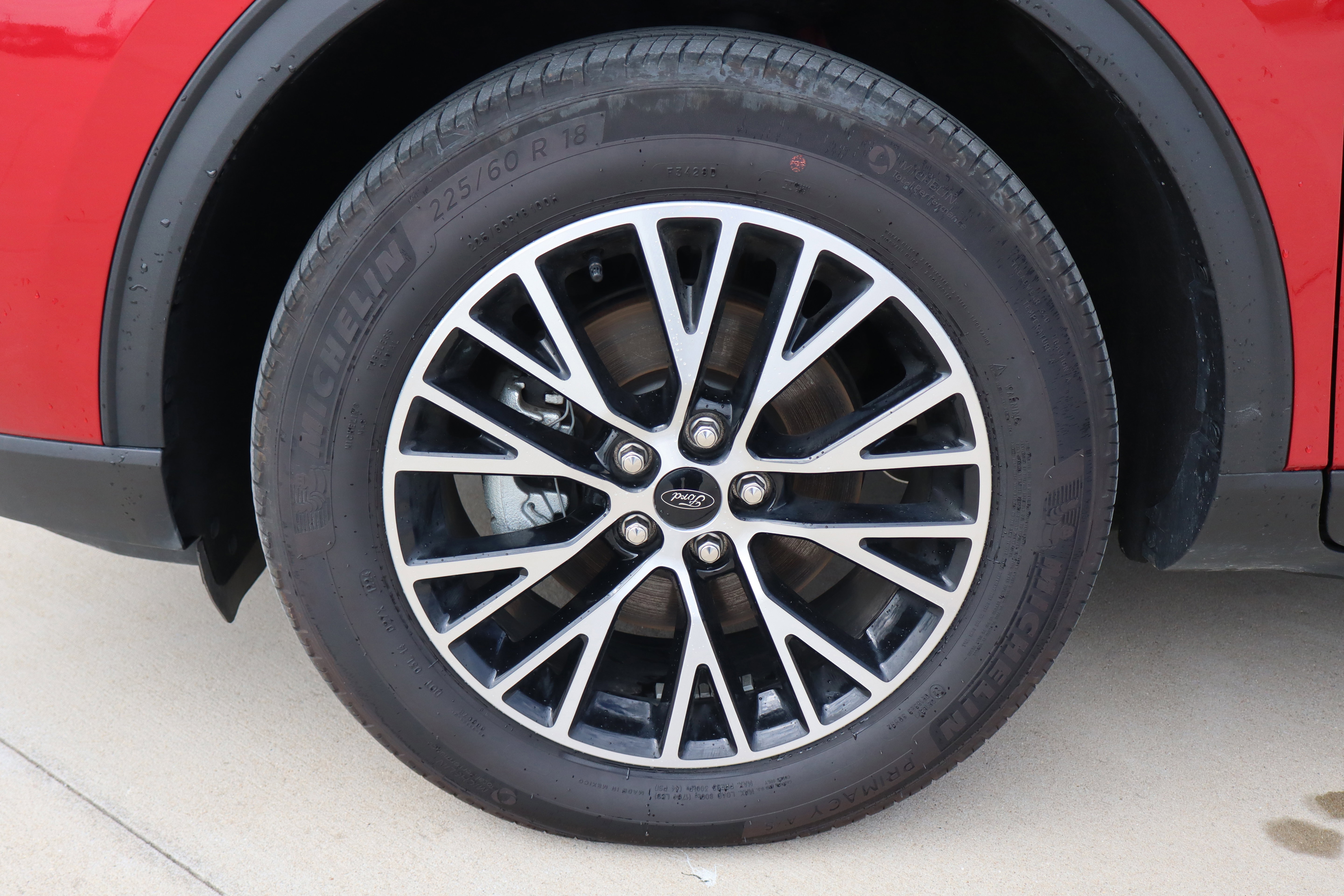 Used 2025 Ford Escape SE image 28