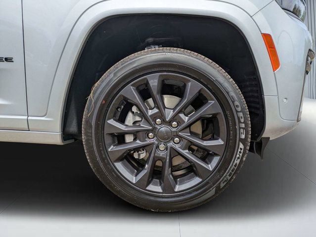 New 2026 Jeep Grand Cherokee L Limited AWD/4WD image 10