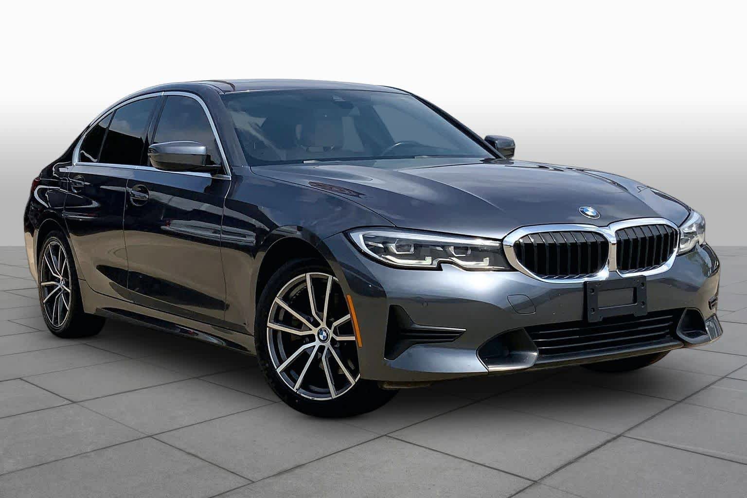 Used 2020 BMW 330i xDrive Sedan w/ Convenience Package AWD/4WD image 3