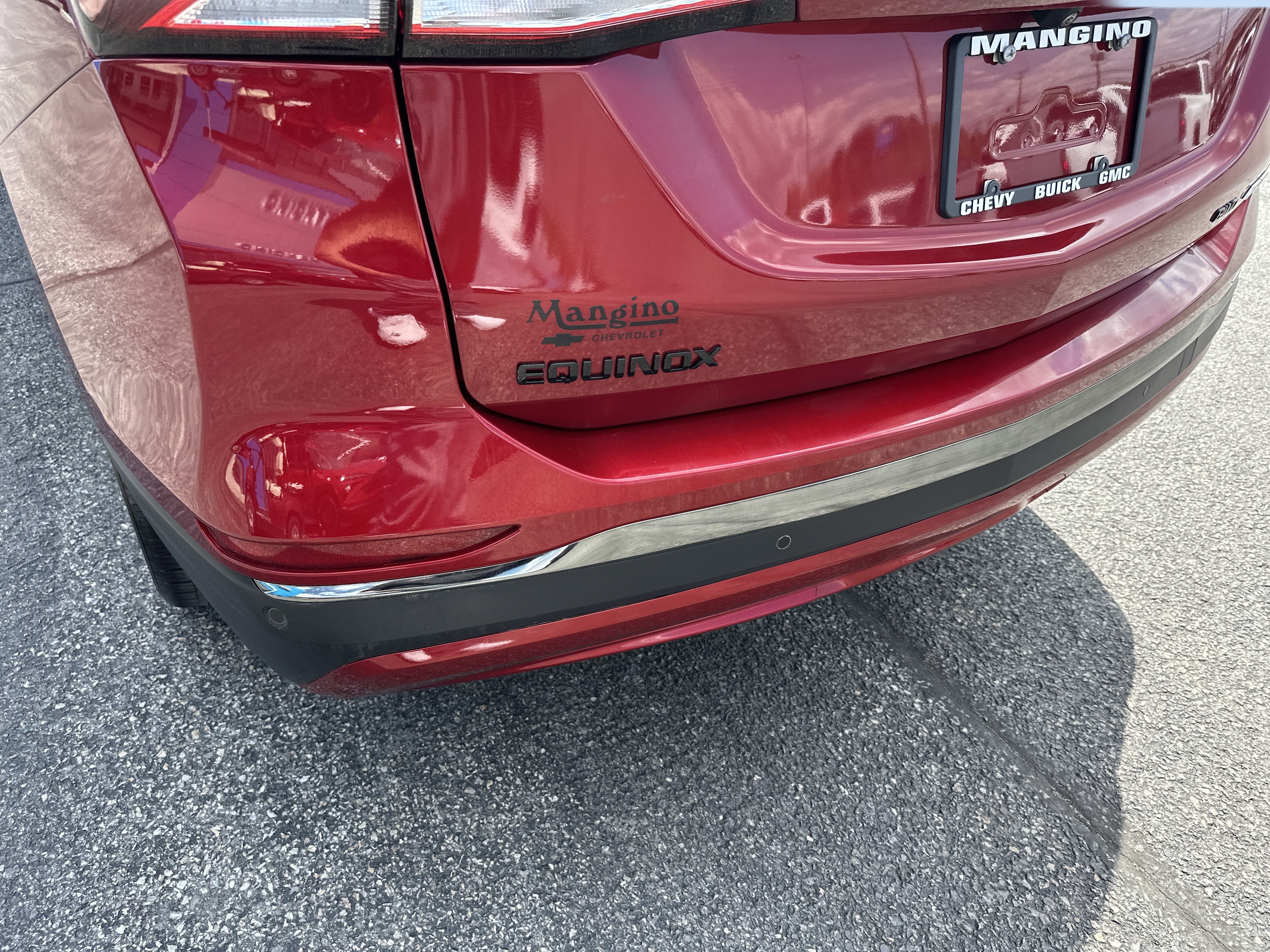 Certified 2023 Chevrolet Equinox RS w/ RS Leather Package AWD/4WD image 5