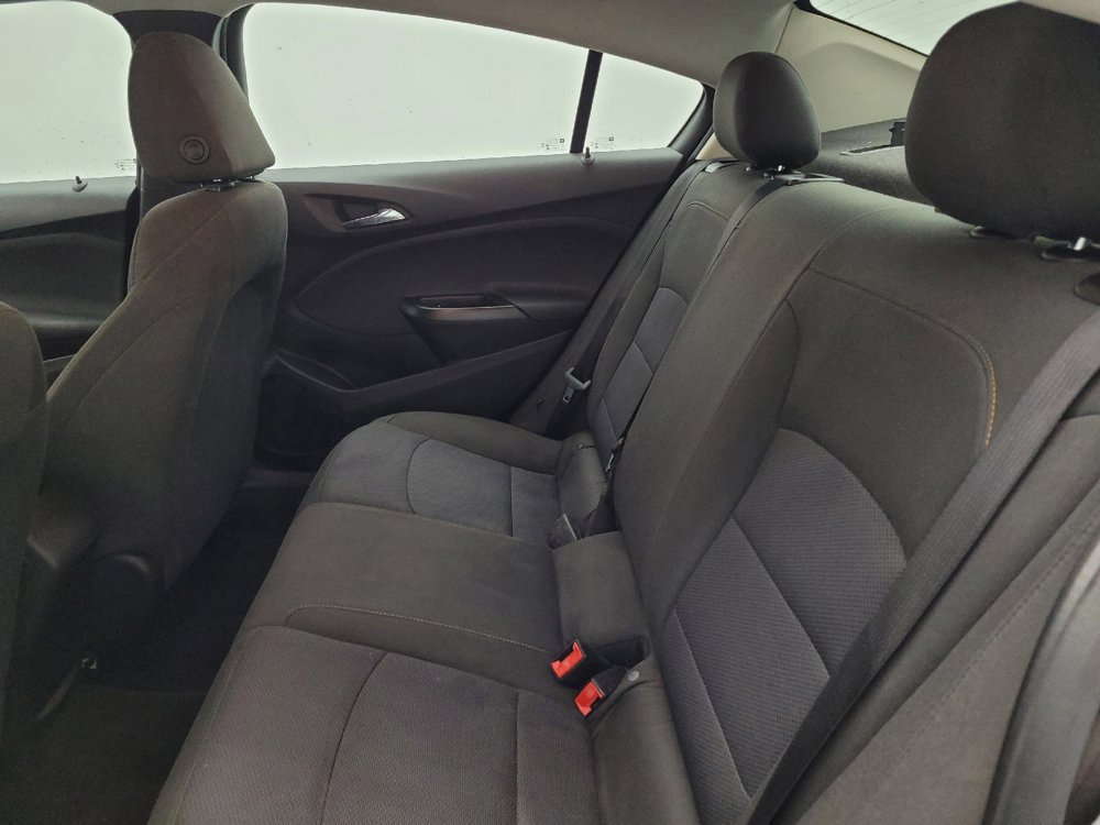 Used 2018 Chevrolet Cruze LS FWD image 18
