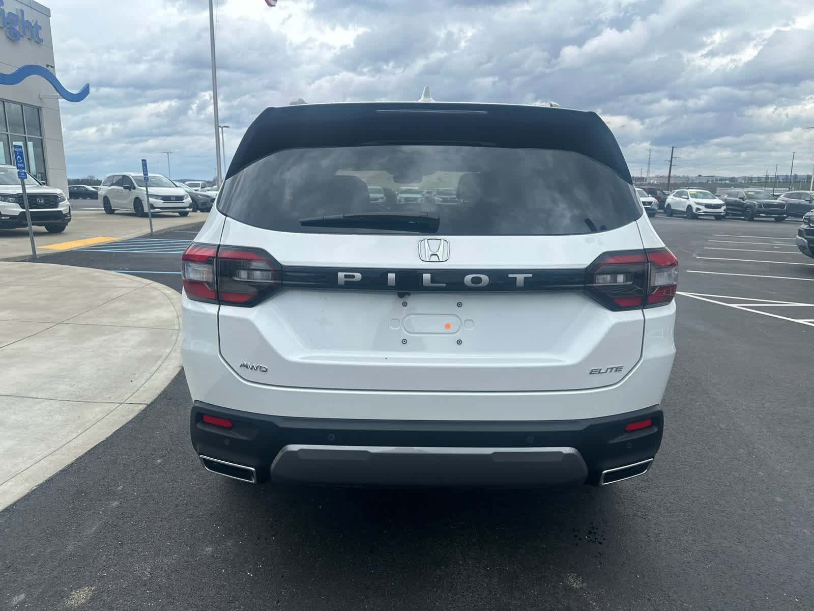 New 2026 Honda Pilot Elite image 7