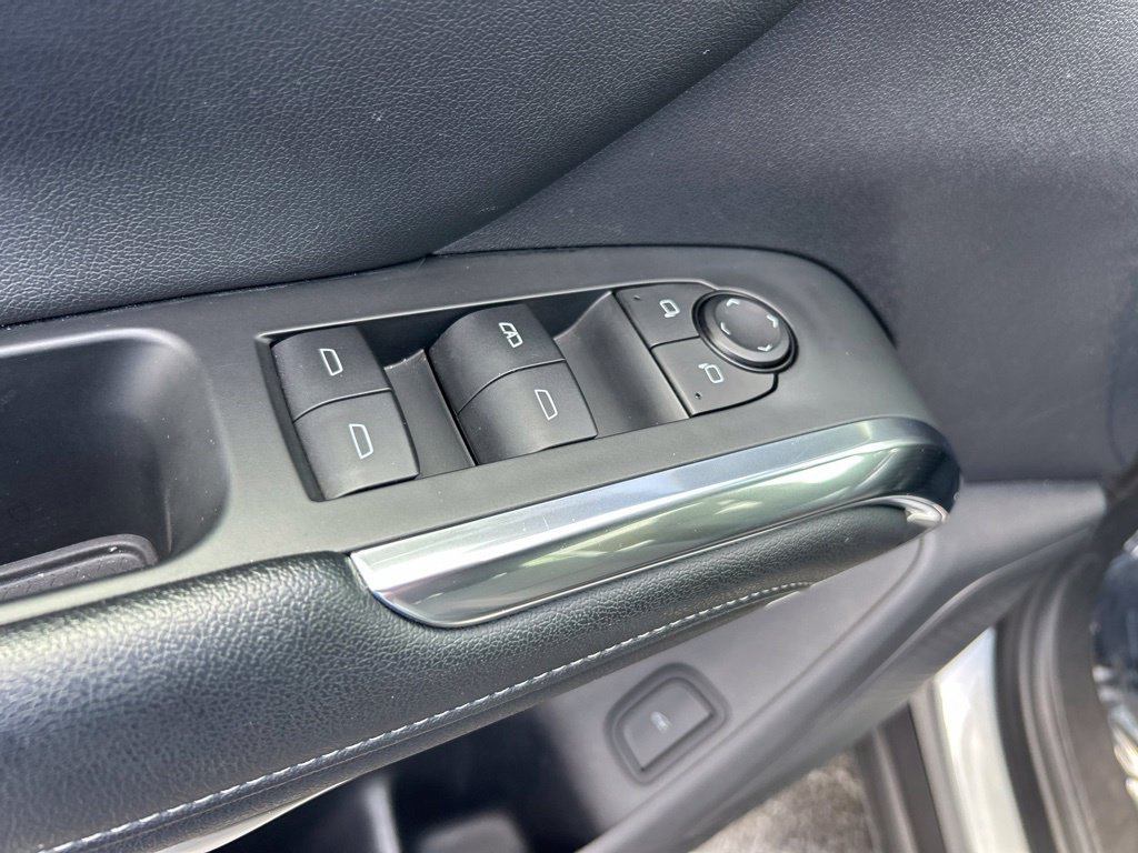 Used 2024 Chevrolet Traverse LT AWD/4WD image 37