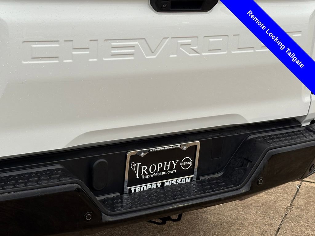 Used 2024 Chevrolet Colorado W/T w/ Safety Package image 12