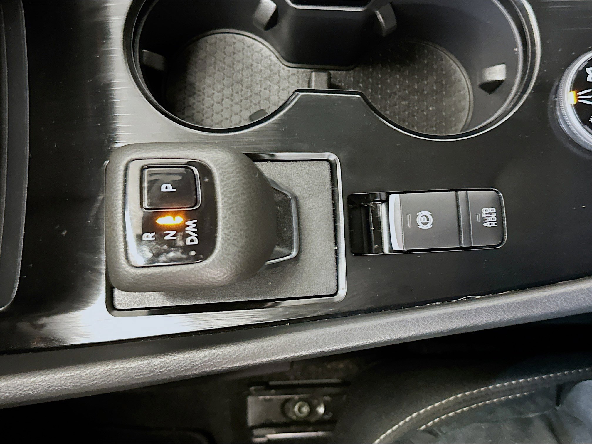 Used 2023 Nissan Rogue SV image 25