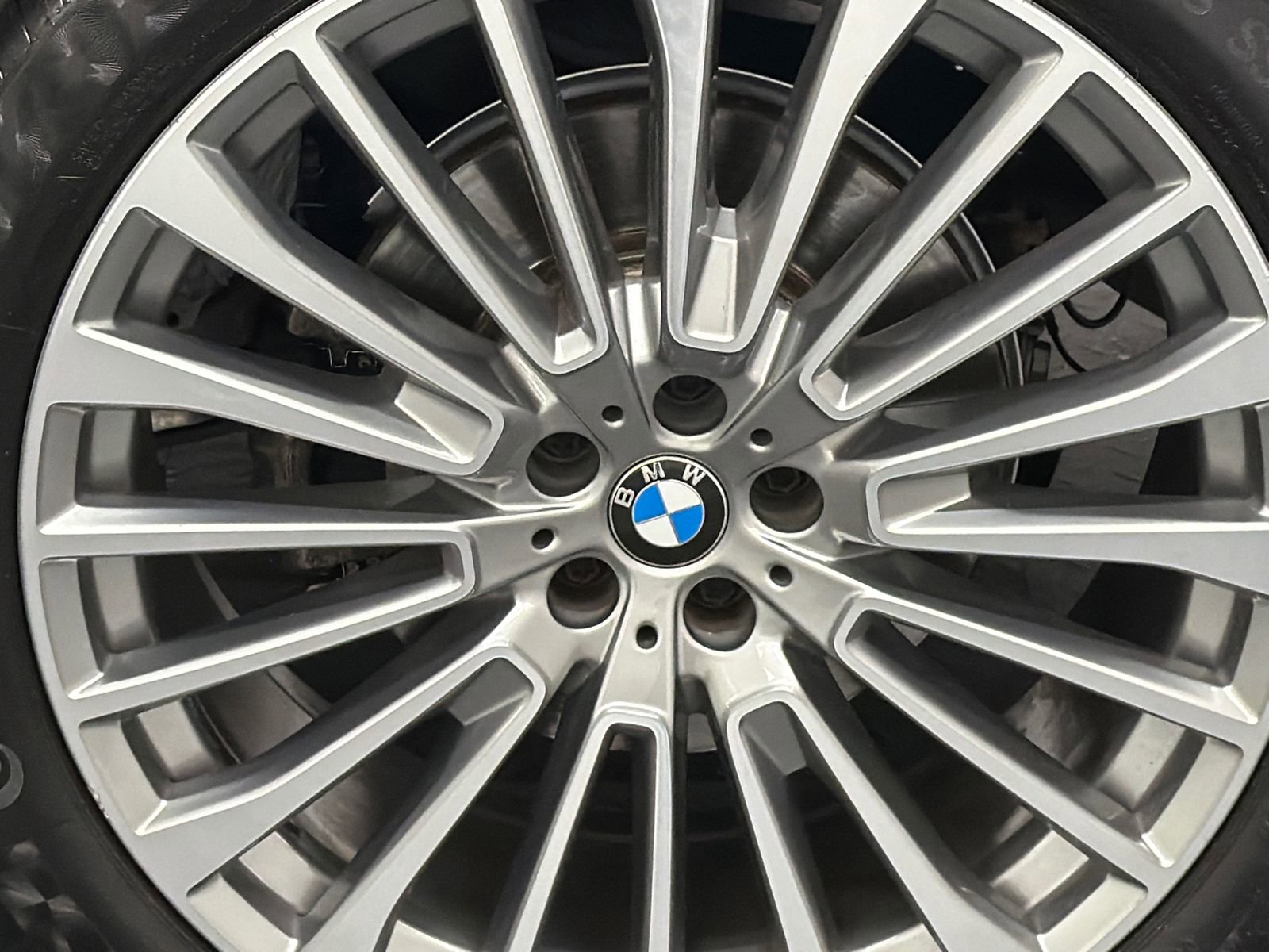 Used 2023 BMW X7 xDrive40i w/ Executive Package image 4