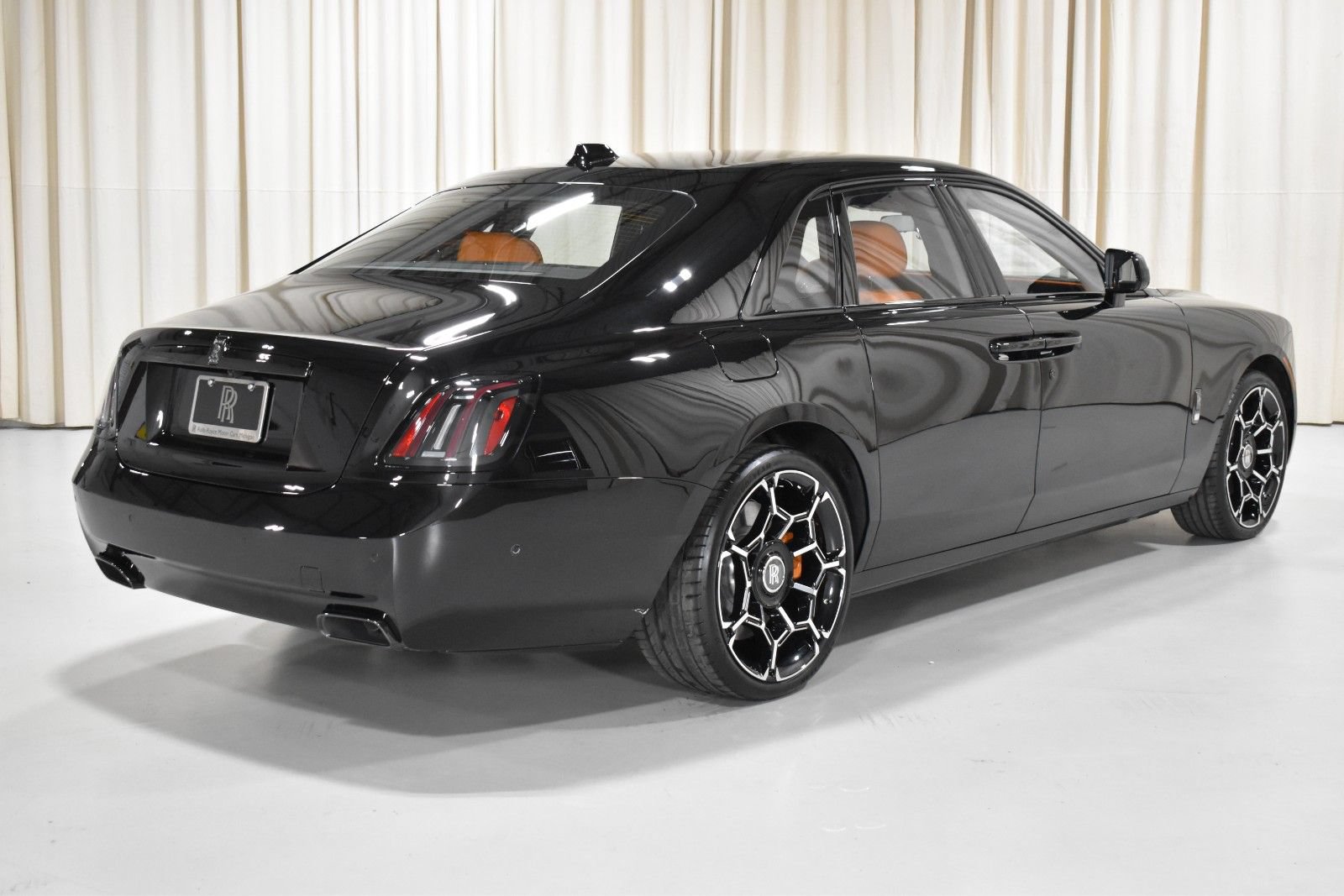 New 2027 Rolls-Royce Ghost Black Badge AWD/4WD video 2