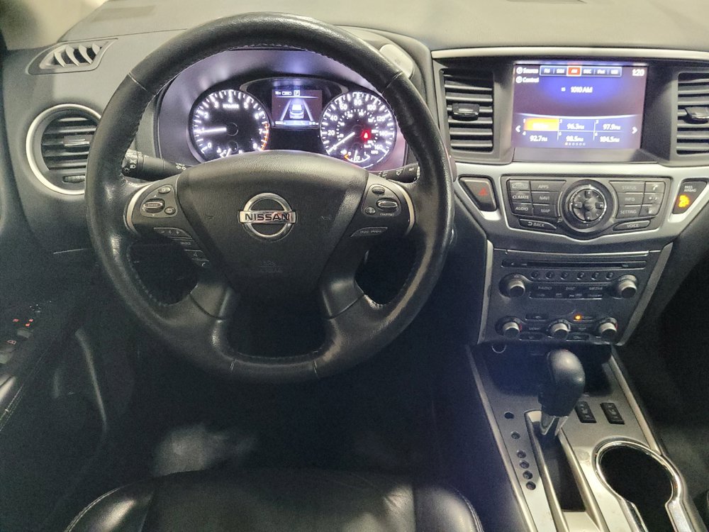 Used 2019 Nissan Pathfinder SL AWD/4WD image 22