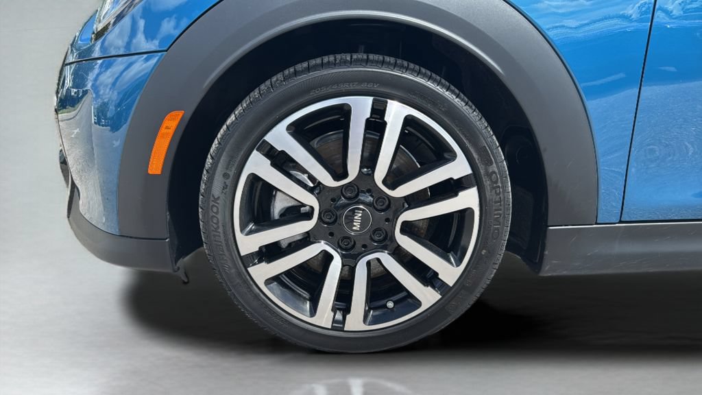 Used 2024 MINI Cooper S w/ Signature Upholstery Package FWD image 35