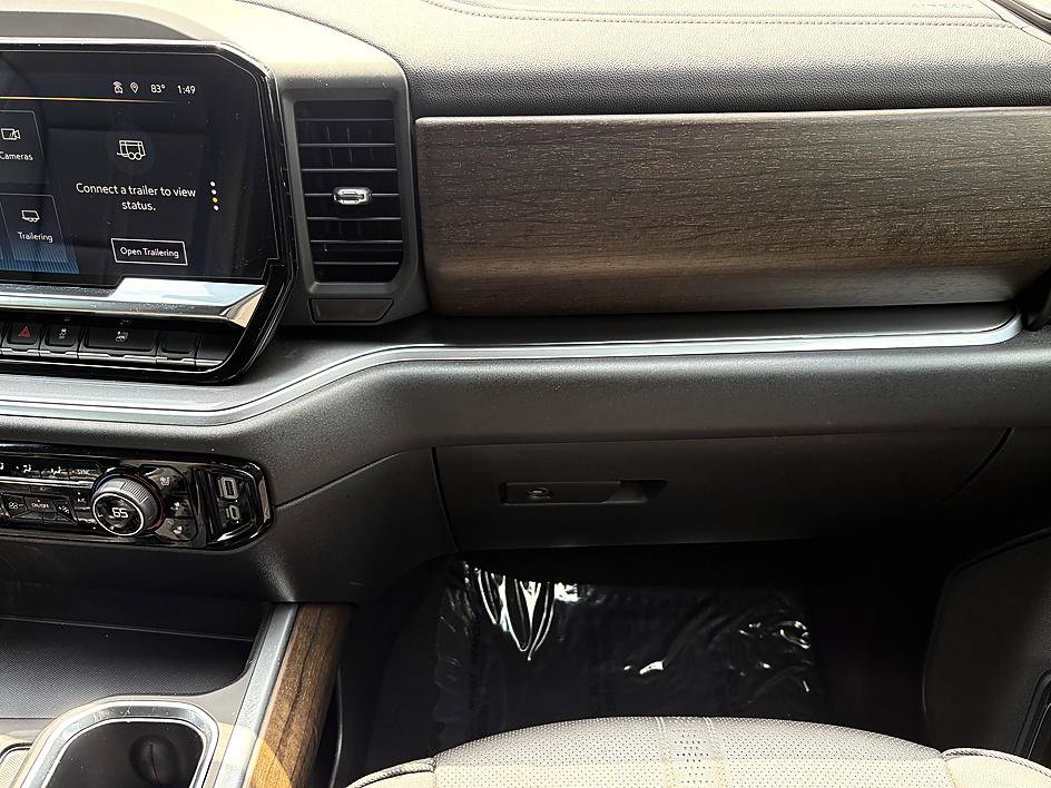 Used 2026 Chevrolet Silverado 1500 High Country w/ High Country Premium Package AWD/4WD image 13