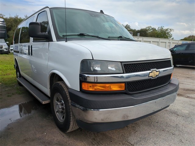 Used 2020 Chevrolet Express 3500 LT w/ LT Preferred Equipment Group image 2
