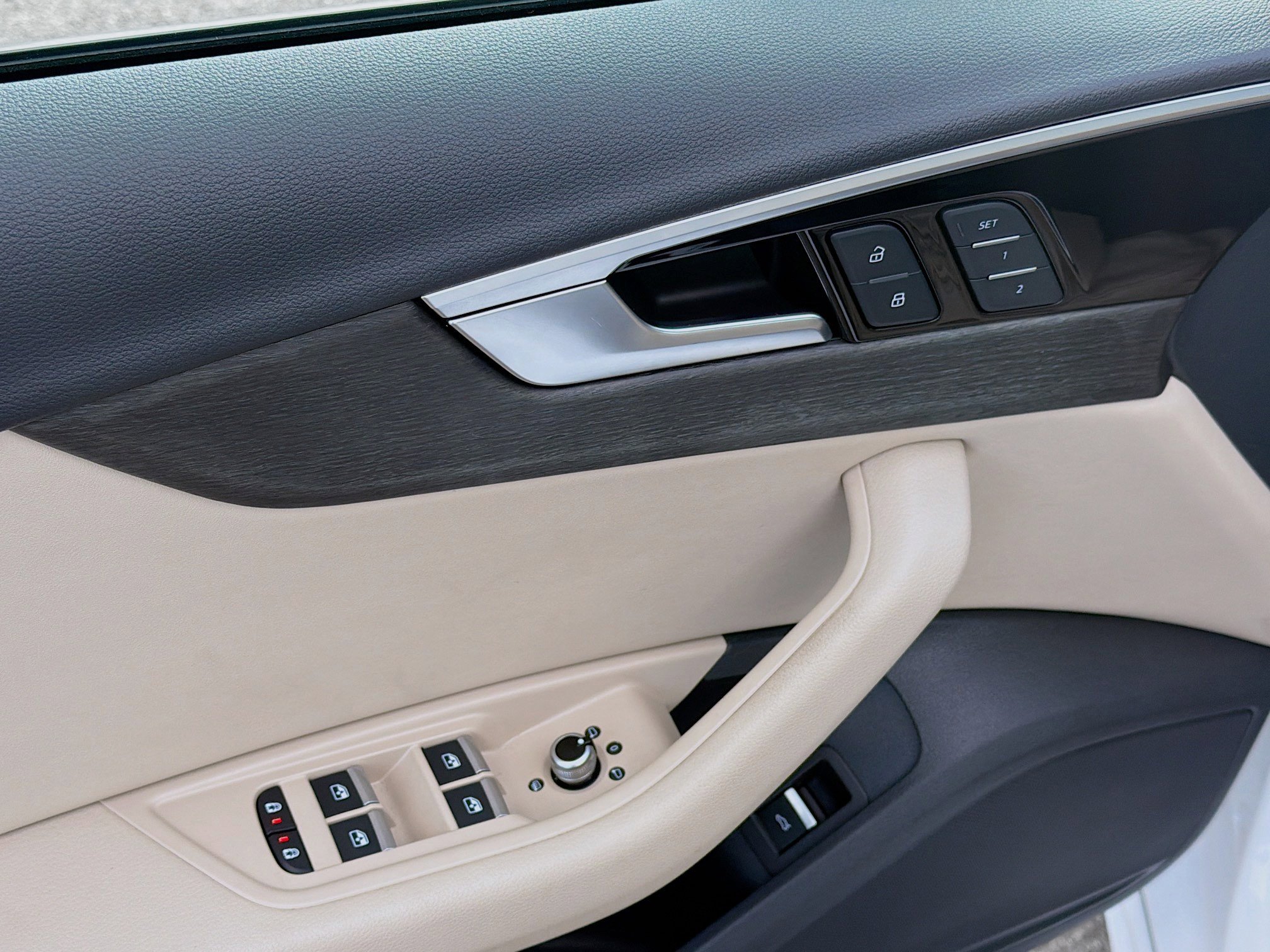 Used 2021 Audi A4 2.0T Premium w/ Convenience Package image 22