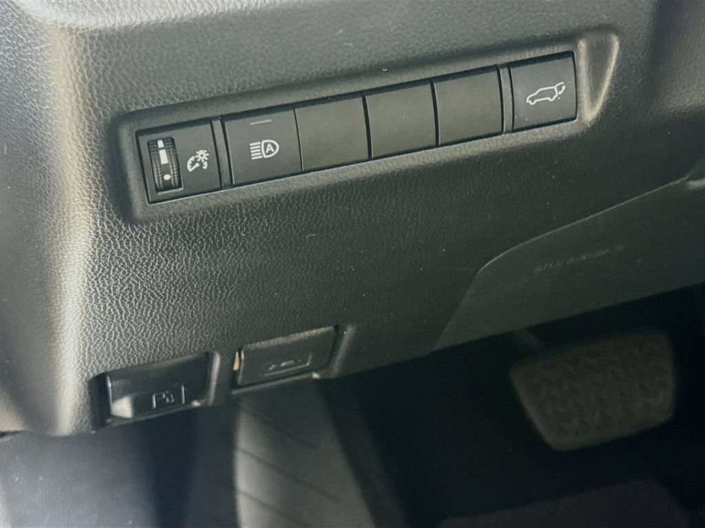 Certified 2020 Toyota RAV4 XLE Premium FWD image 11