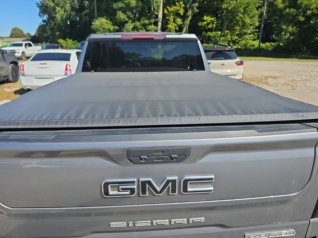 Certified 2022 GMC Sierra 1500 Elevation w/ LPO, Elevation Black Package AWD/4WD image 4