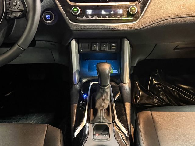 Used 2022 Toyota Corolla Cross XLE w/ Convenience Package image 30