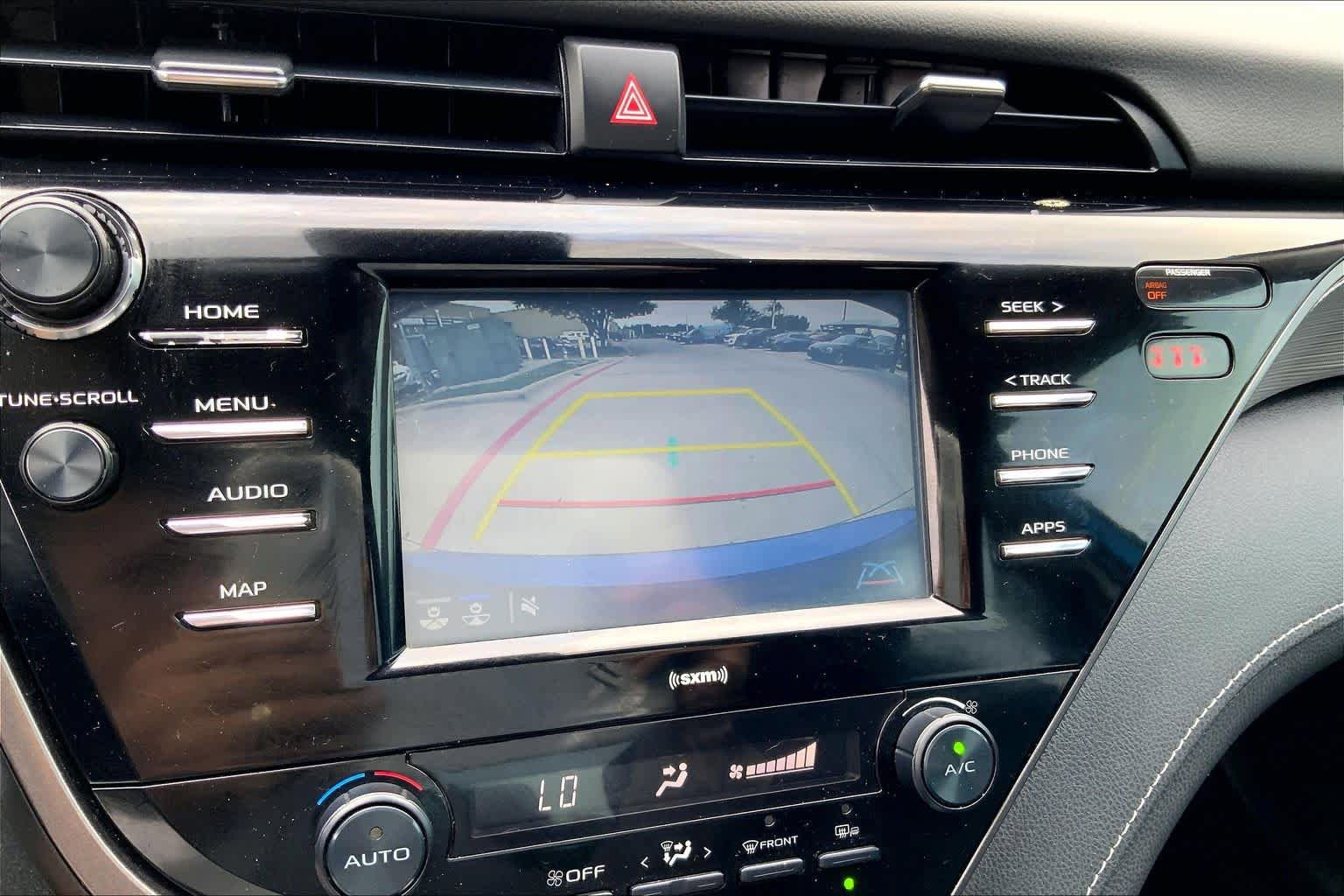Used 2020 Toyota Camry SE w/ Convenience Package image 23
