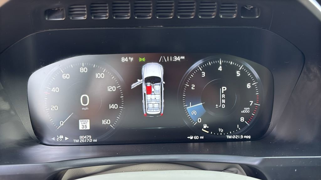Used 2022 Volvo XC90 T5 Momentum w/ Climate Package image 17