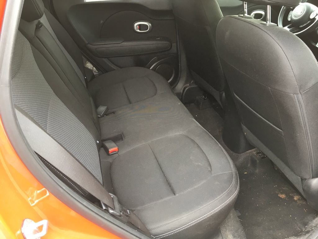 Used 2018 Kia Soul + FWD image 8