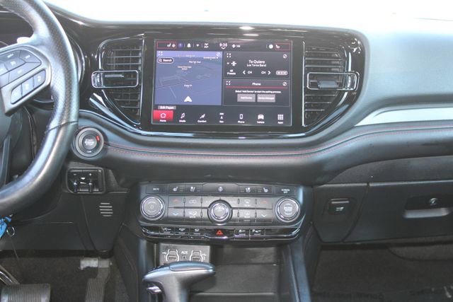 Used 2024 Dodge Durango GT image 11