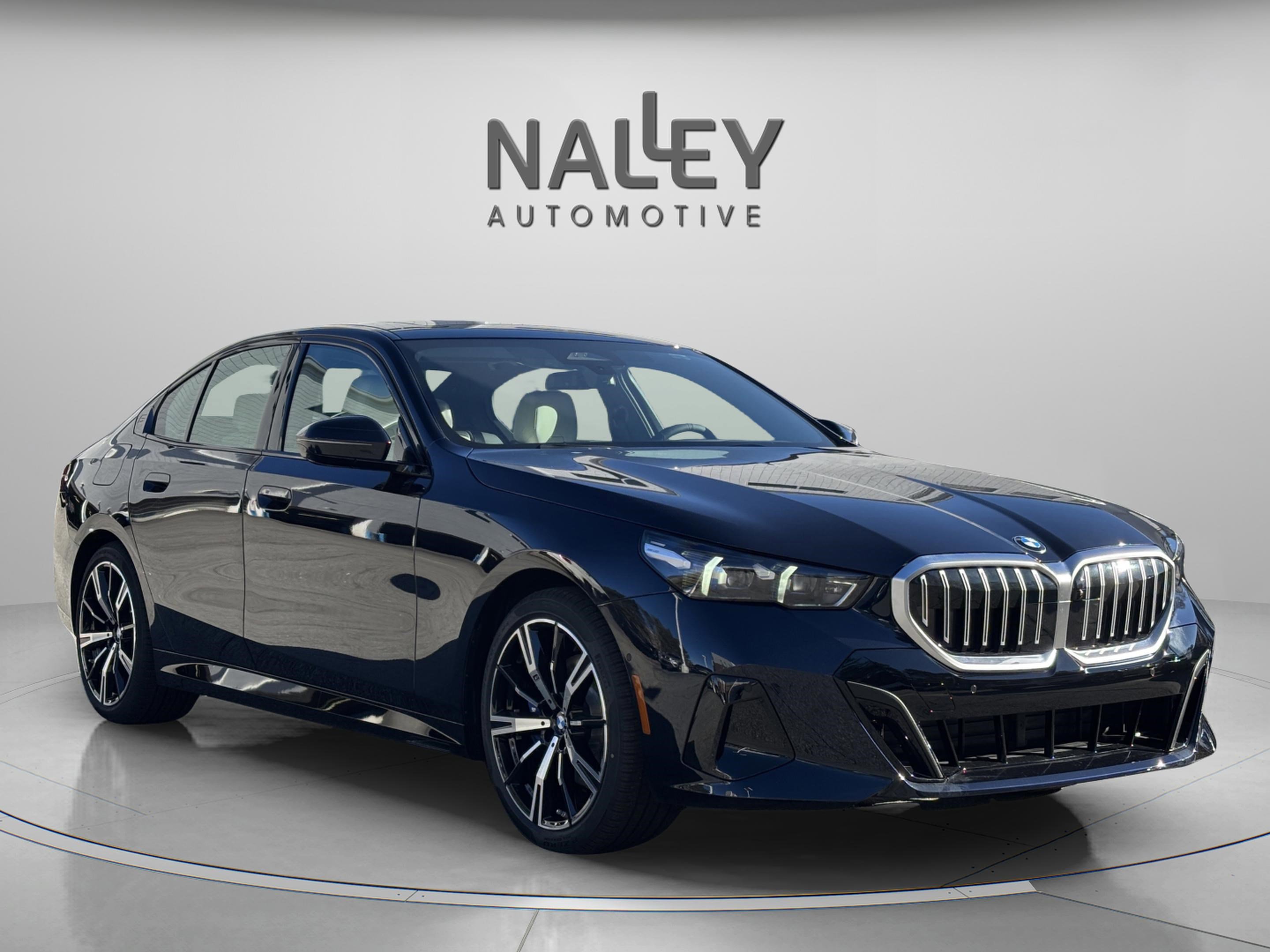 Used 2026 BMW 530i w/ M Sport Package image 6