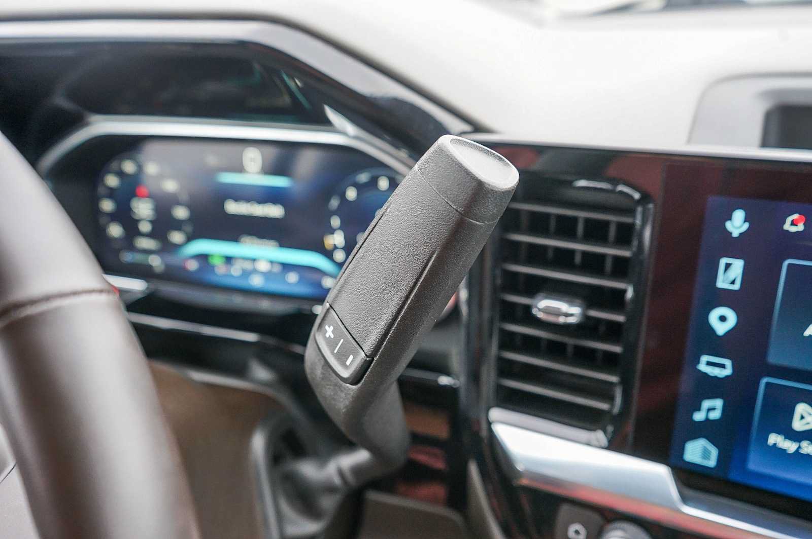 Used 2026 Chevrolet Silverado 1500 LT RWD image 19