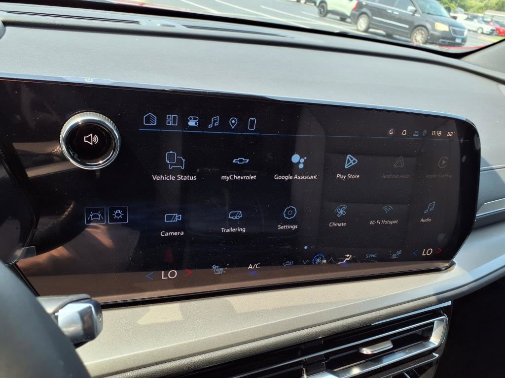 New 2026 Chevrolet Traverse LT w/ LPO, Floor Liner Package image 3