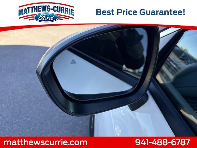 Used 2023 Nissan Rogue S image 8