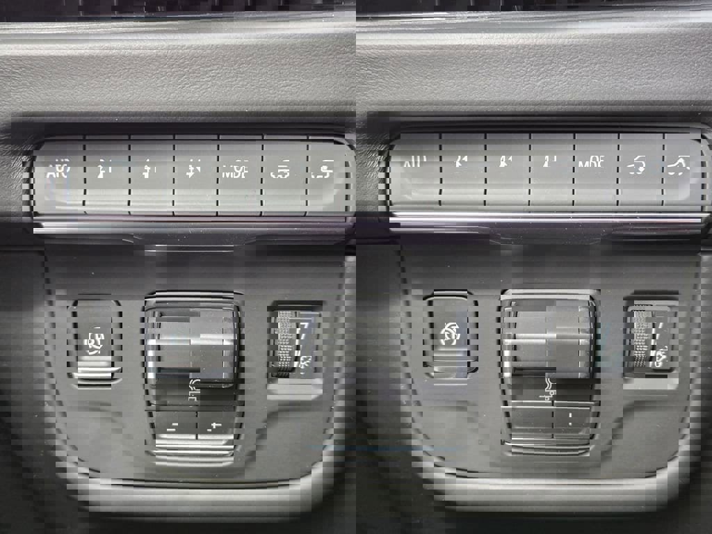 New 2026 Cadillac Escalade ESV Platinum Sport w/ LPO, ONYX Package image 14