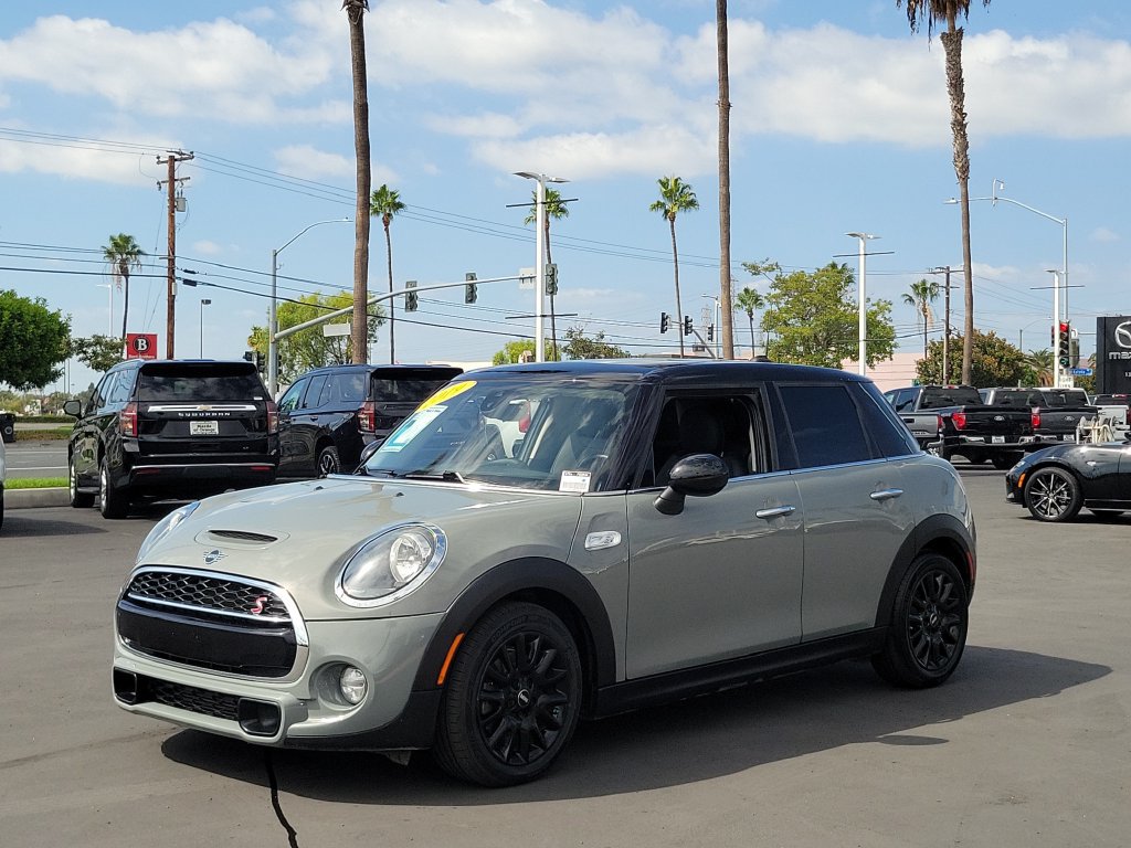 Used 2019 MINI Cooper S w/ Signature Upholstery Package FWD image 31