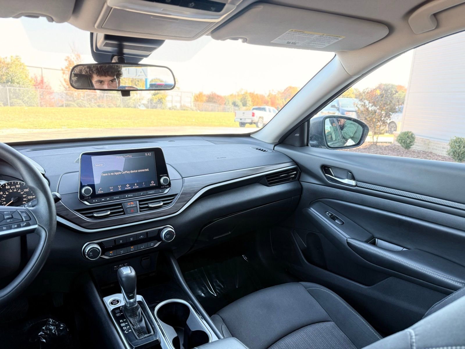 Used 2024 Nissan Altima 2.5 SV image 21