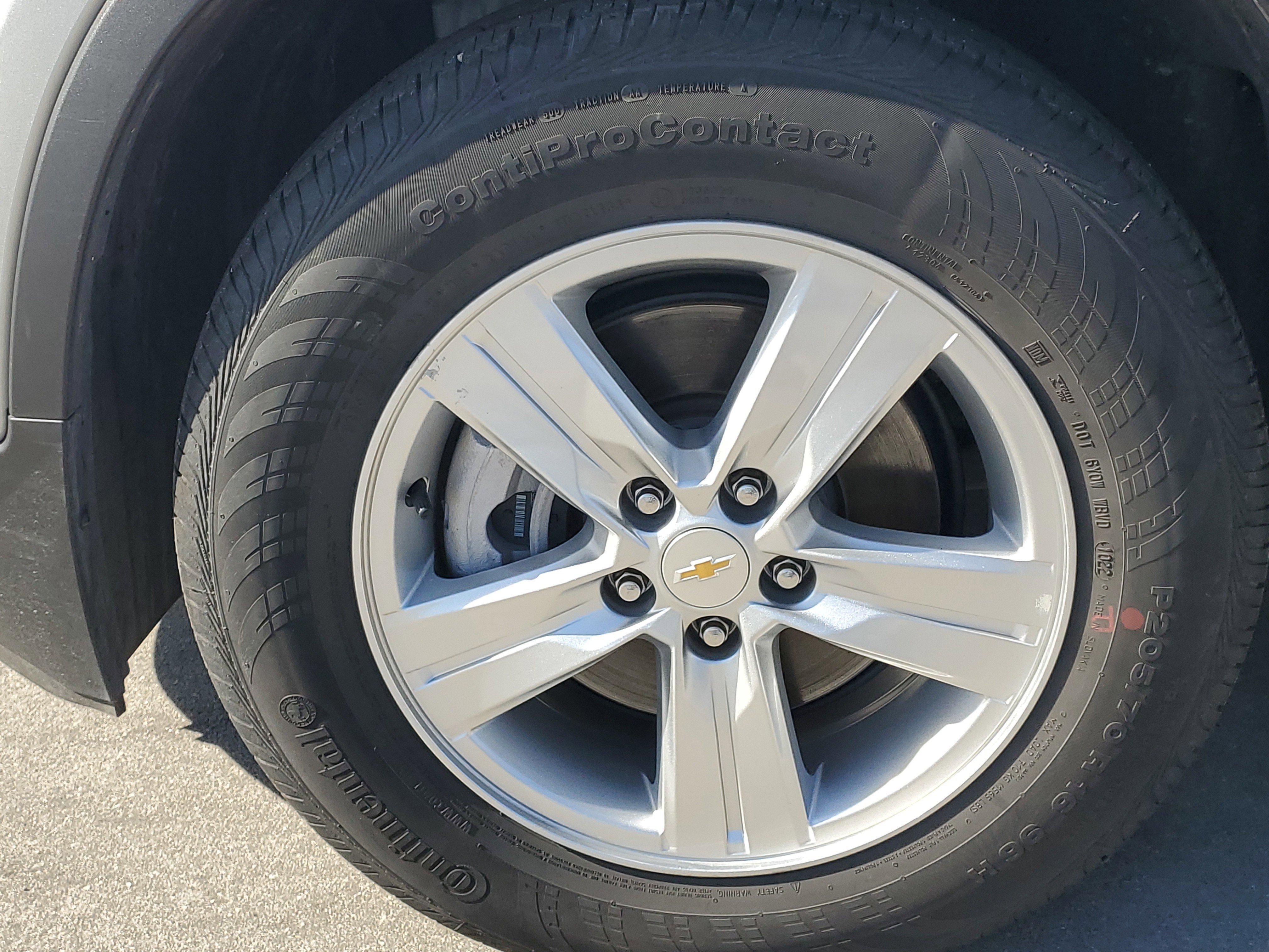 Used 2022 Chevrolet Trax LT w/ LT Convenience Package image 5