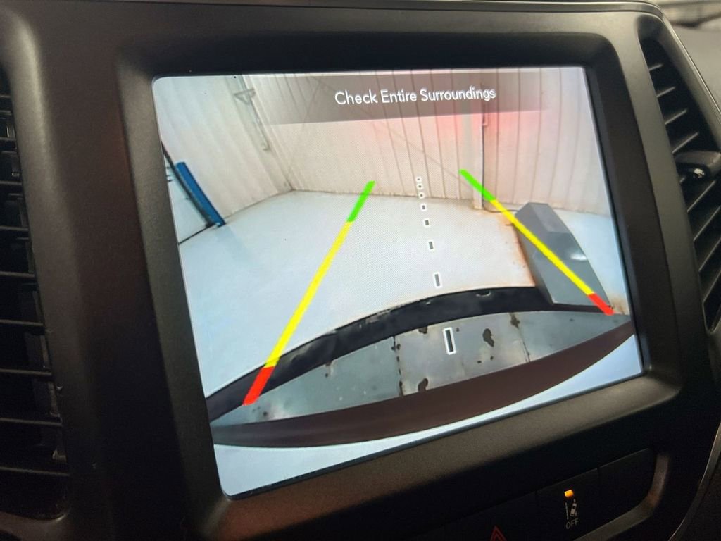 Used 2021 Jeep Cherokee Trailhawk w/ Sun, Sound & Nav Group image 16