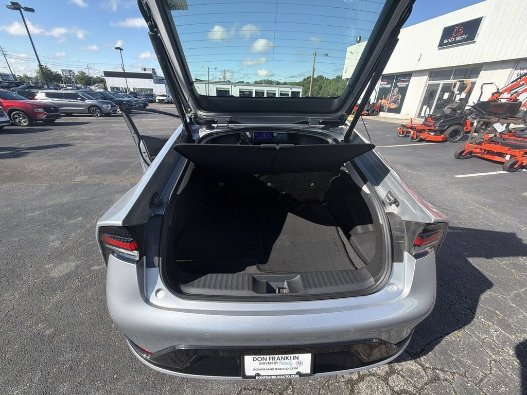 Used 2023 Toyota Prius Limited FWD image 23