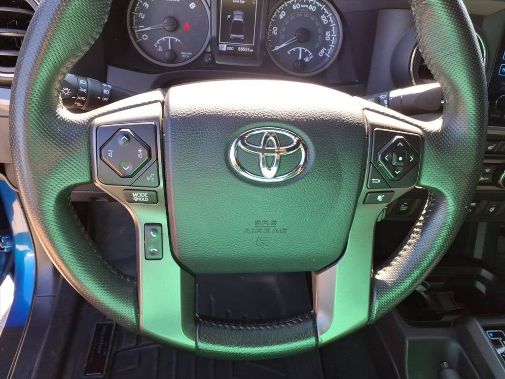 Used 2017 Toyota Tacoma TRD Sport AWD/4WD image 24