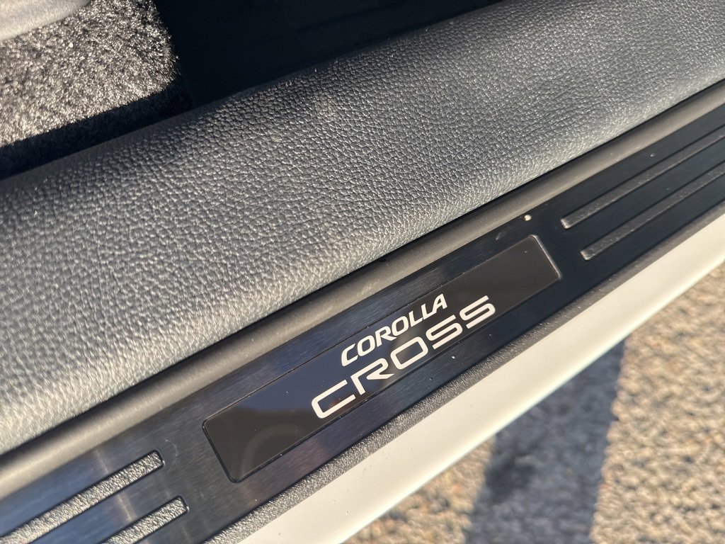 New 2026 Toyota Corolla Cross SE image 4