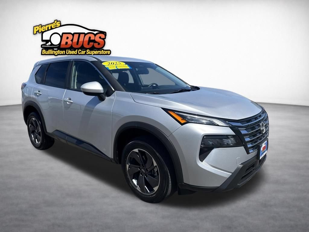 Used 2025 Nissan Rogue SV FWD image 7