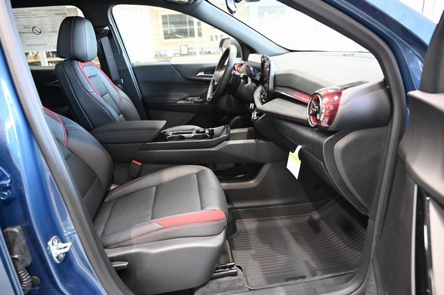 New 2026 Chevrolet Equinox RS w/ LPO, Floor Liner Package image 11