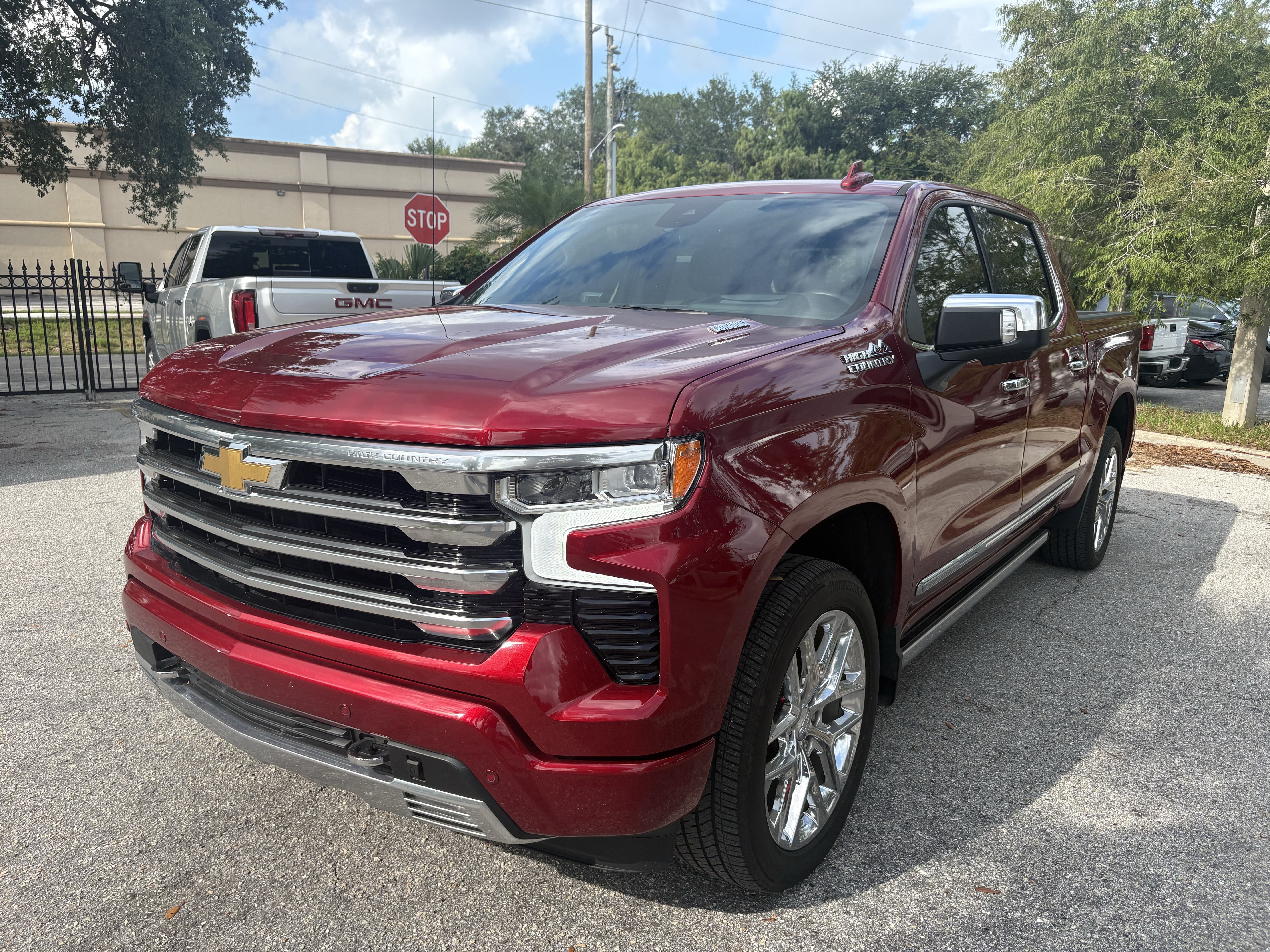 Used 2024 Chevrolet Silverado 1500 High Country RWD image 3