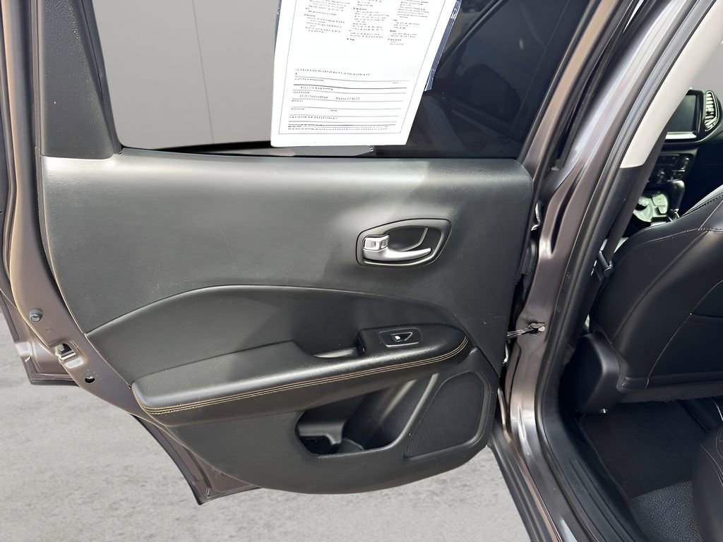 Used 2019 Jeep Compass Limited image 16