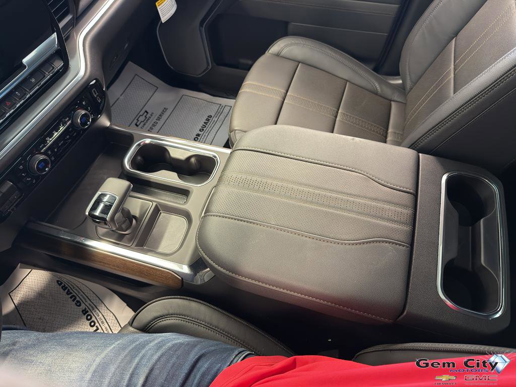 New 2025 Chevrolet Silverado 1500 High Country w/ Midnight Edition image 19