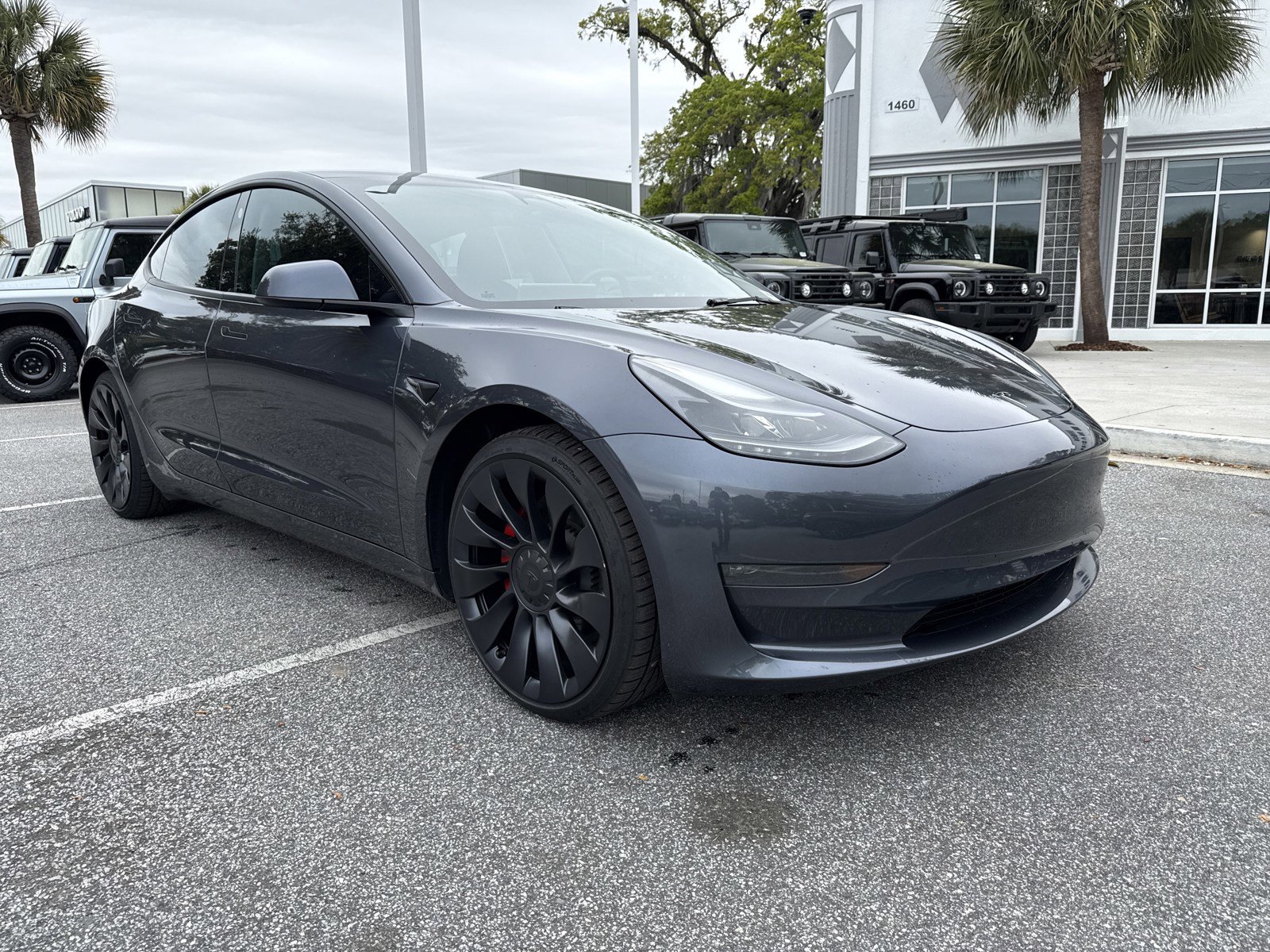 Used 2023 Tesla Model 3 Performance image 2