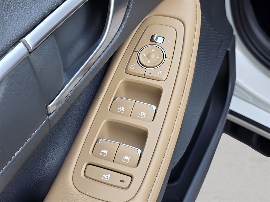 Used 2022 Hyundai Sonata Limited image 17