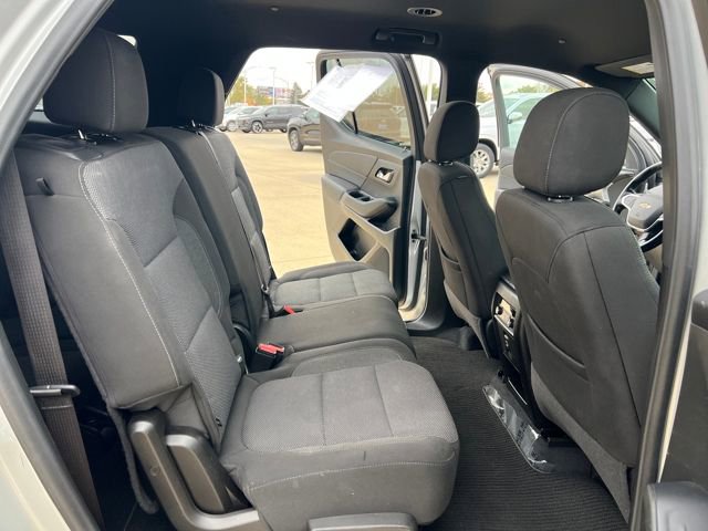 Used 2022 Chevrolet Traverse LT image 17