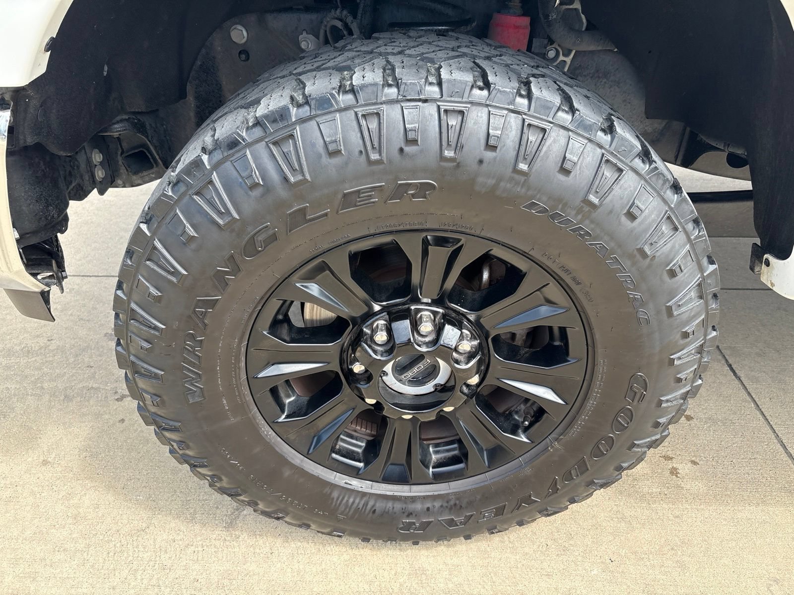 Used 2021 Ford F250 Lariat w/ Tremor Off-Road Package AWD/4WD image 10