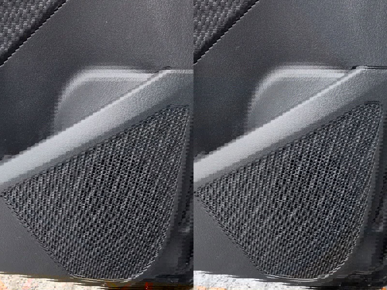 Used 2020 Toyota C-HR XLE image 28