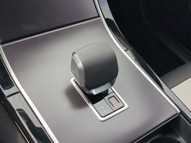 New 2026 Land Rover Range Rover Velar Belgravia AWD/4WD image 9