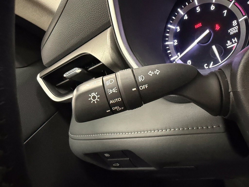 Used 2021 Toyota Highlander XLE FWD image 16