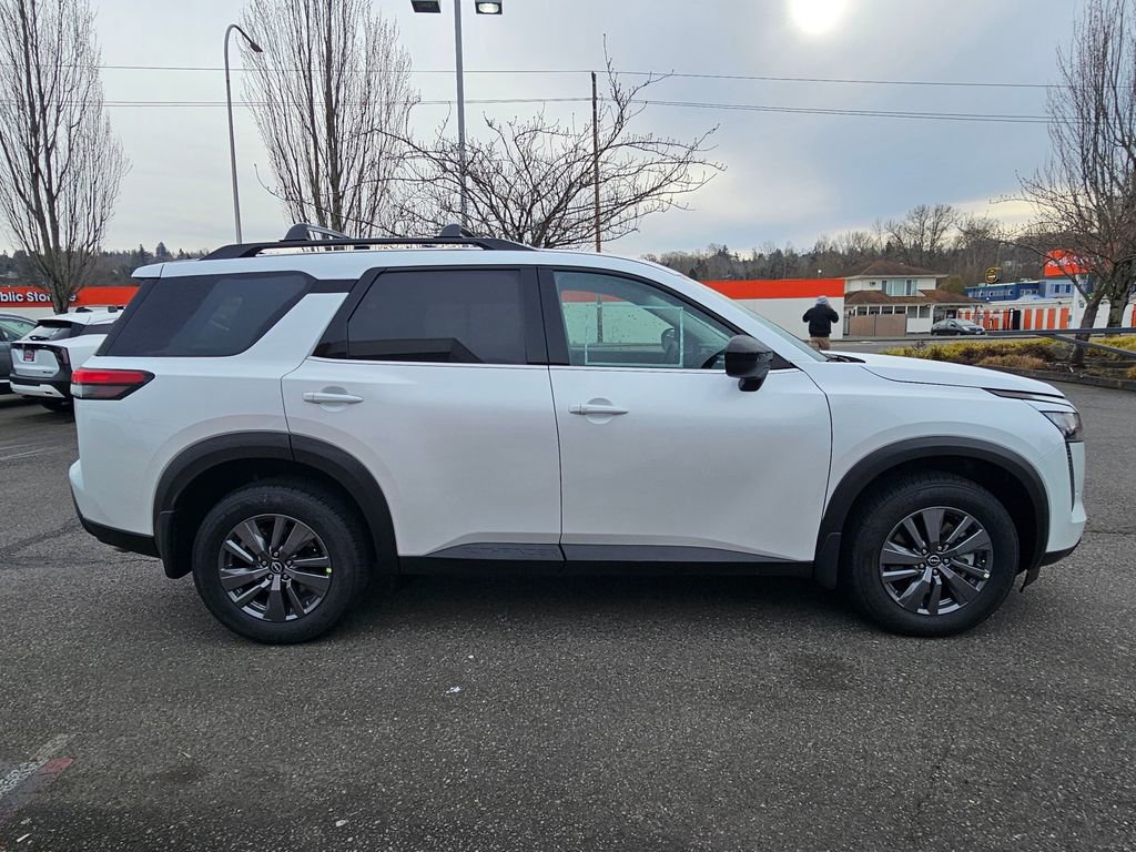 New 2026 Nissan Pathfinder SV image 4